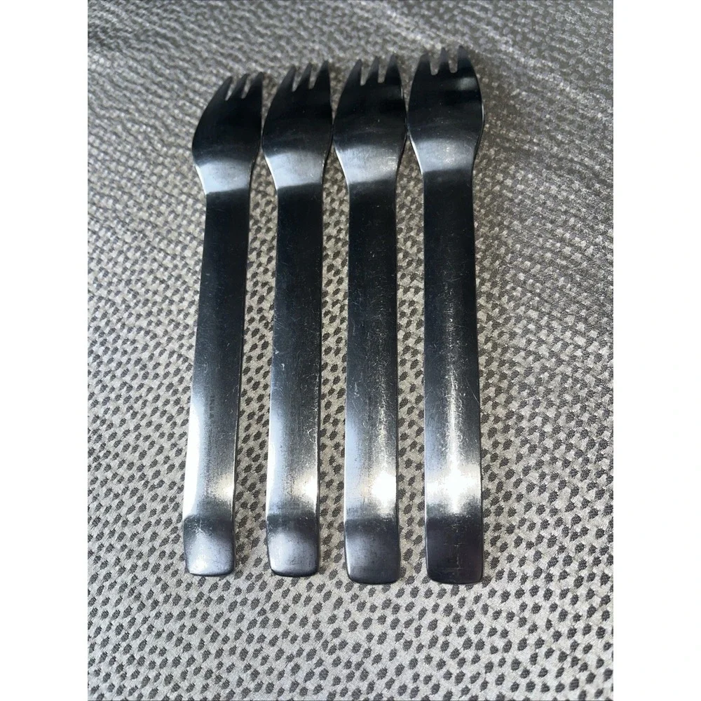 Ikea POEM Satin Dinner‎ Forks 8 1/8